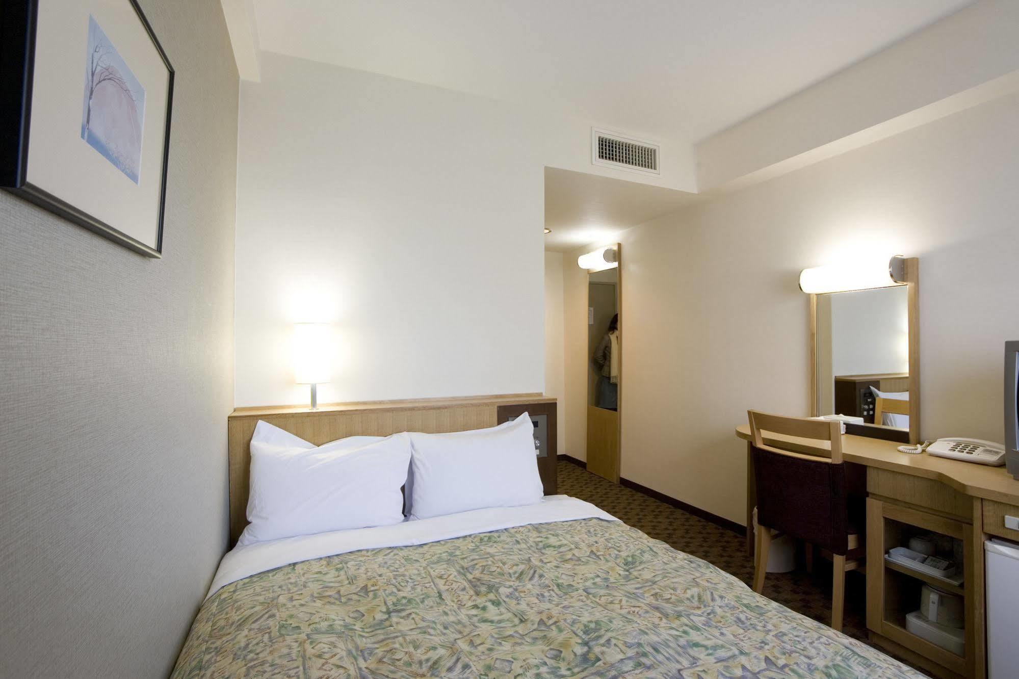 Unizo Inn Tokyo Asakusa Екстер'єр фото