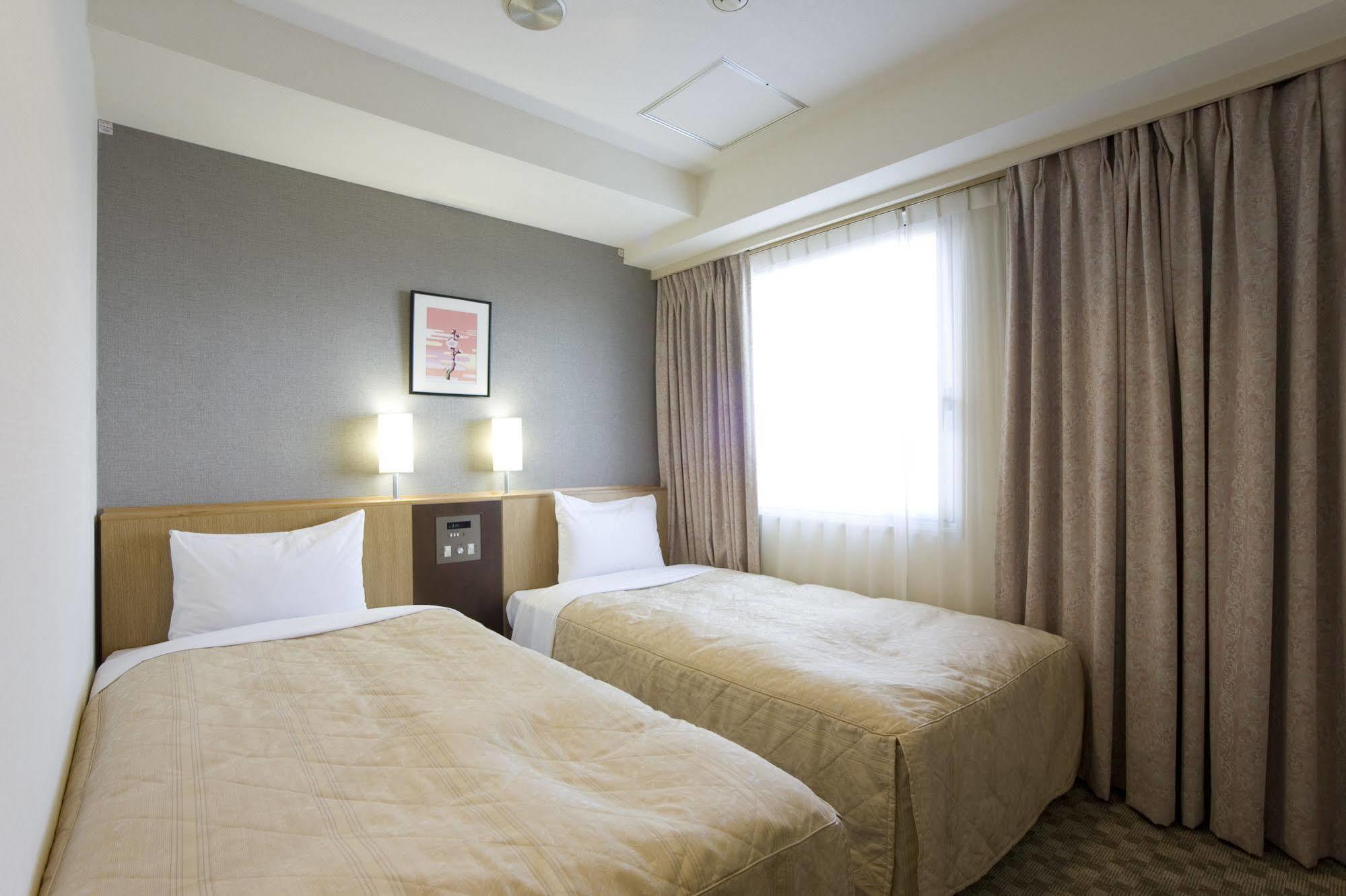 Unizo Inn Tokyo Asakusa Екстер'єр фото