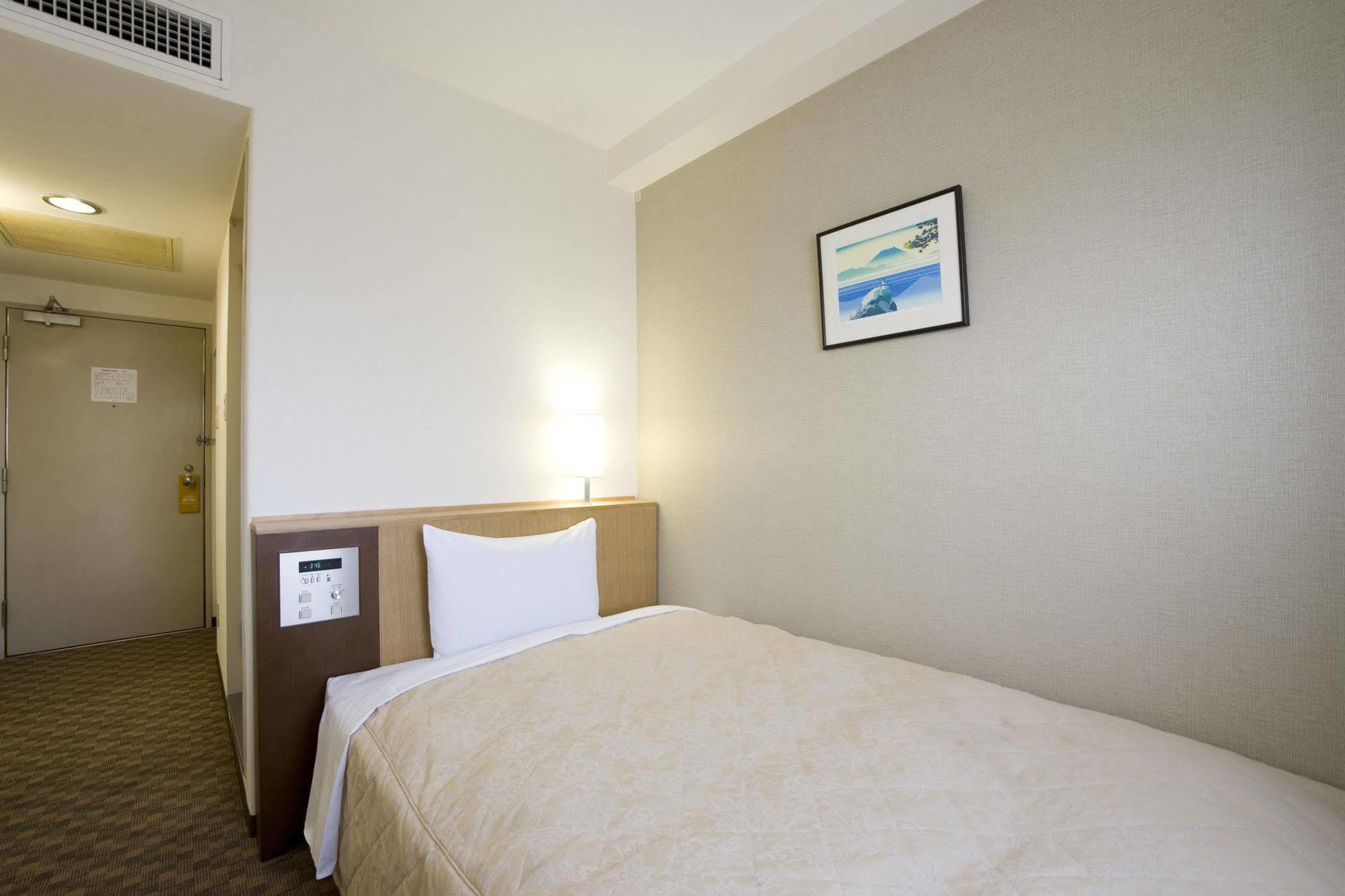 Unizo Inn Tokyo Asakusa Екстер'єр фото
