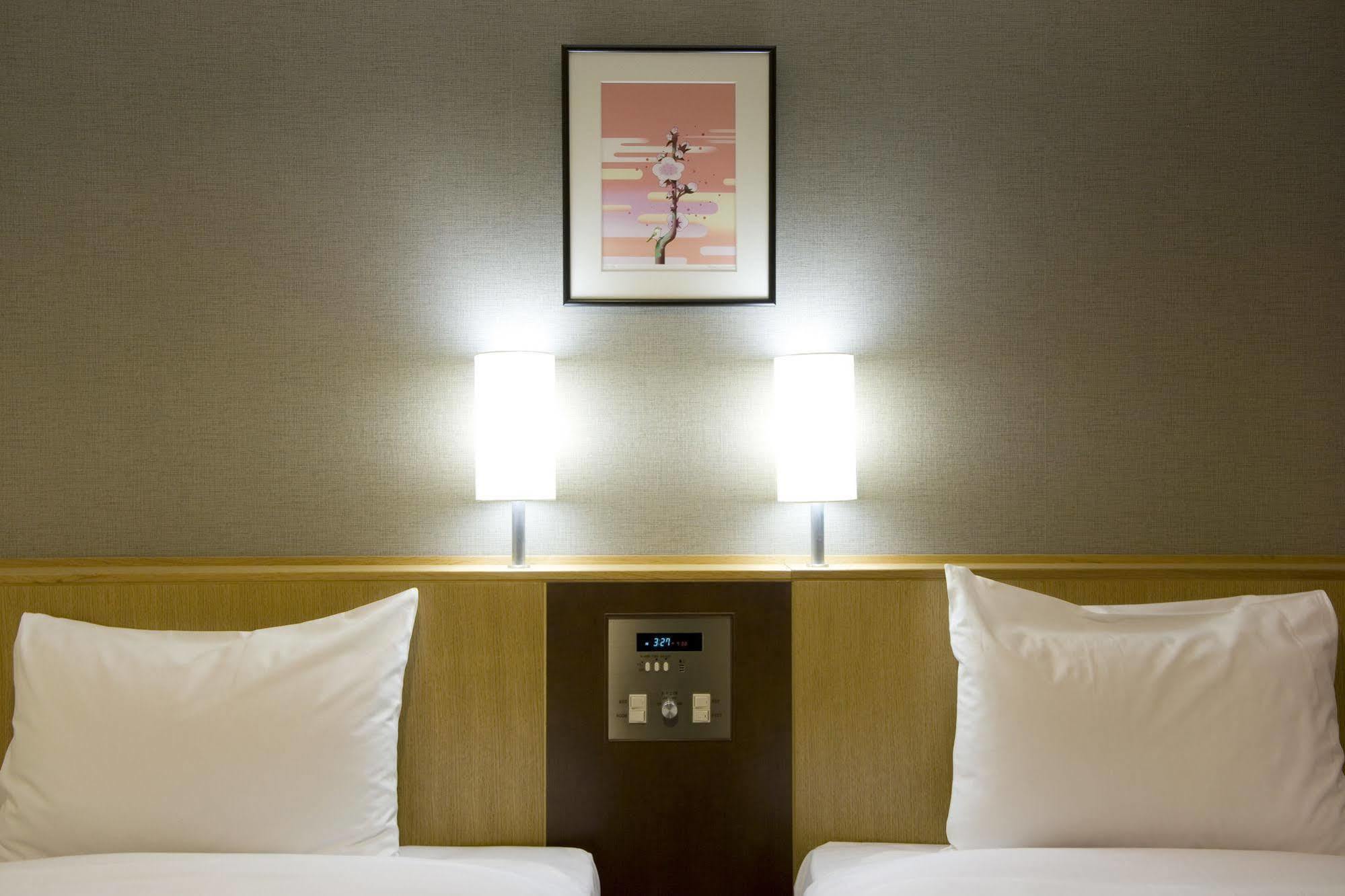 Unizo Inn Tokyo Asakusa Екстер'єр фото