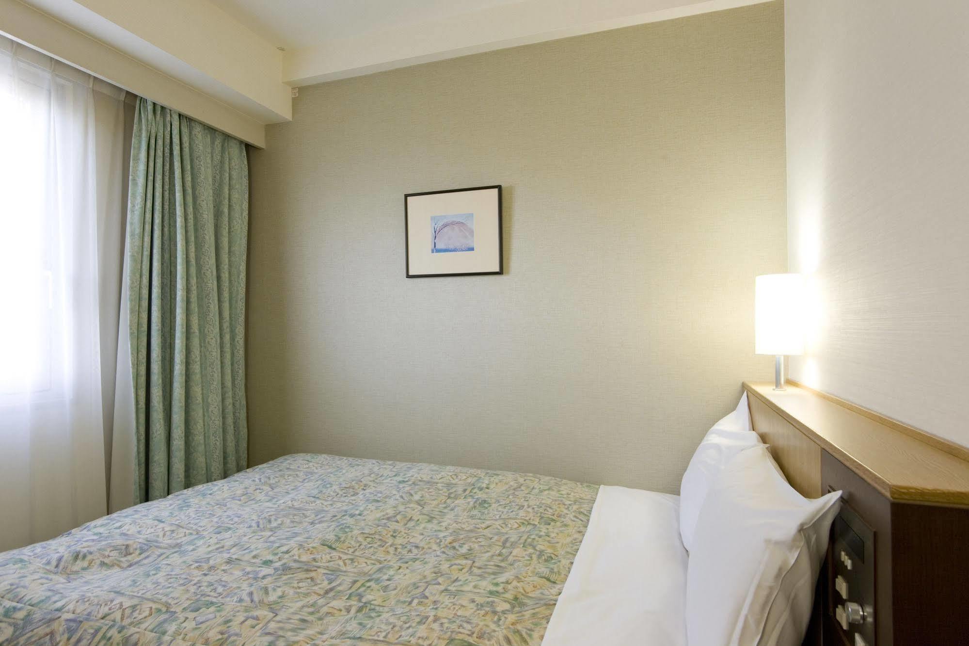 Unizo Inn Tokyo Asakusa Екстер'єр фото