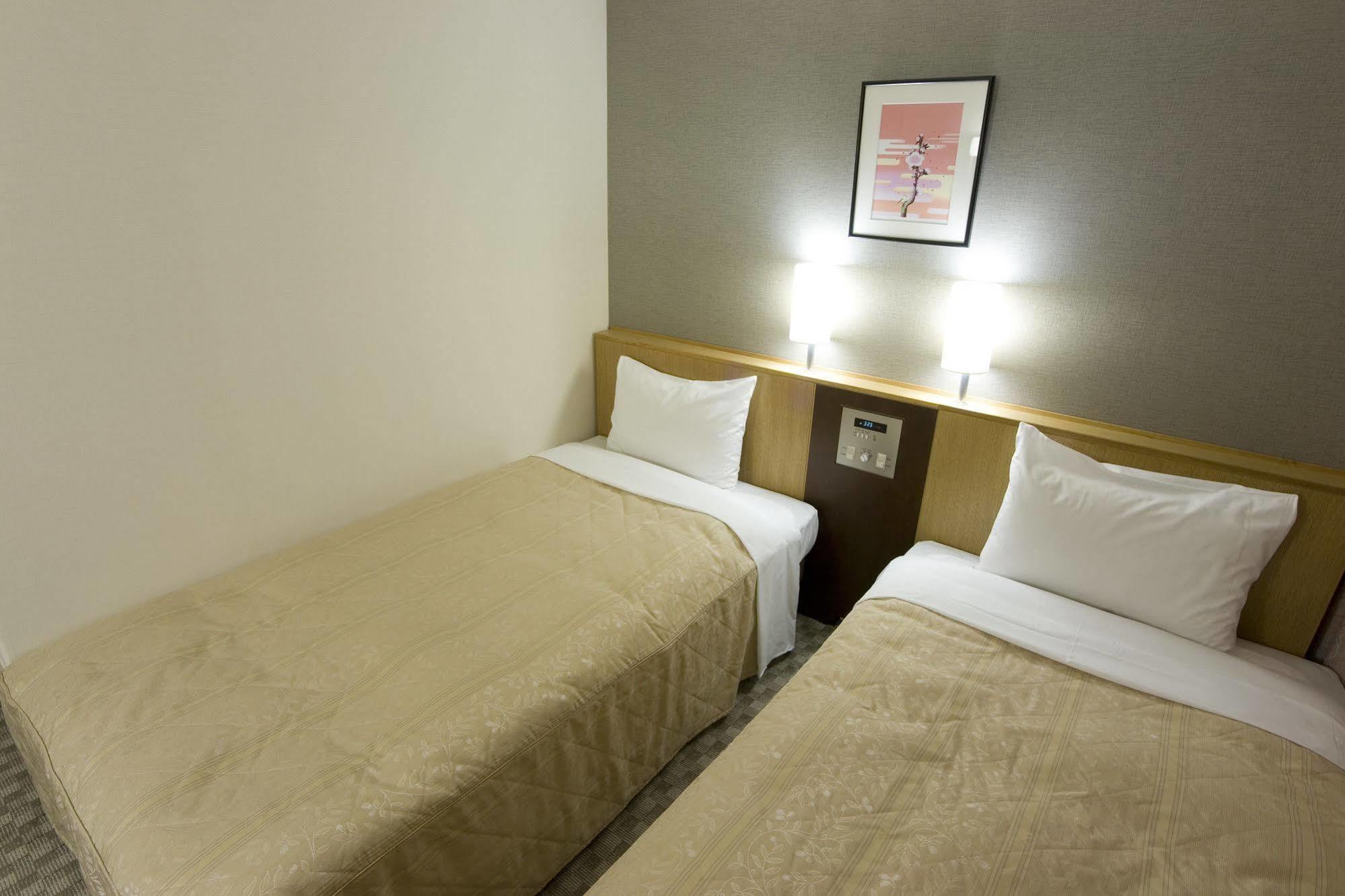 Unizo Inn Tokyo Asakusa Екстер'єр фото